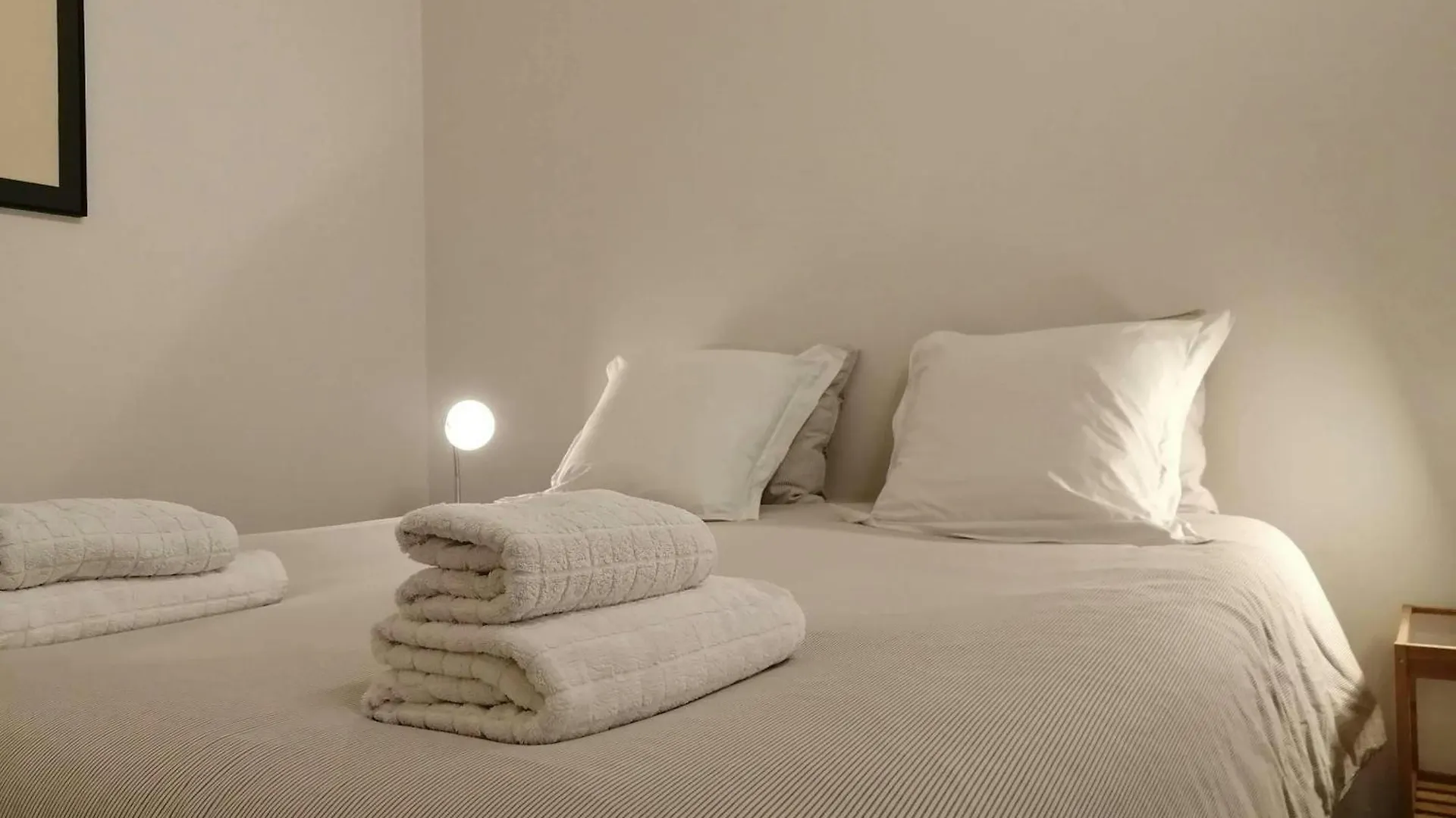 Amazing City Views & Terrace! Gracia - Parc Gueell Barcelona Apartman