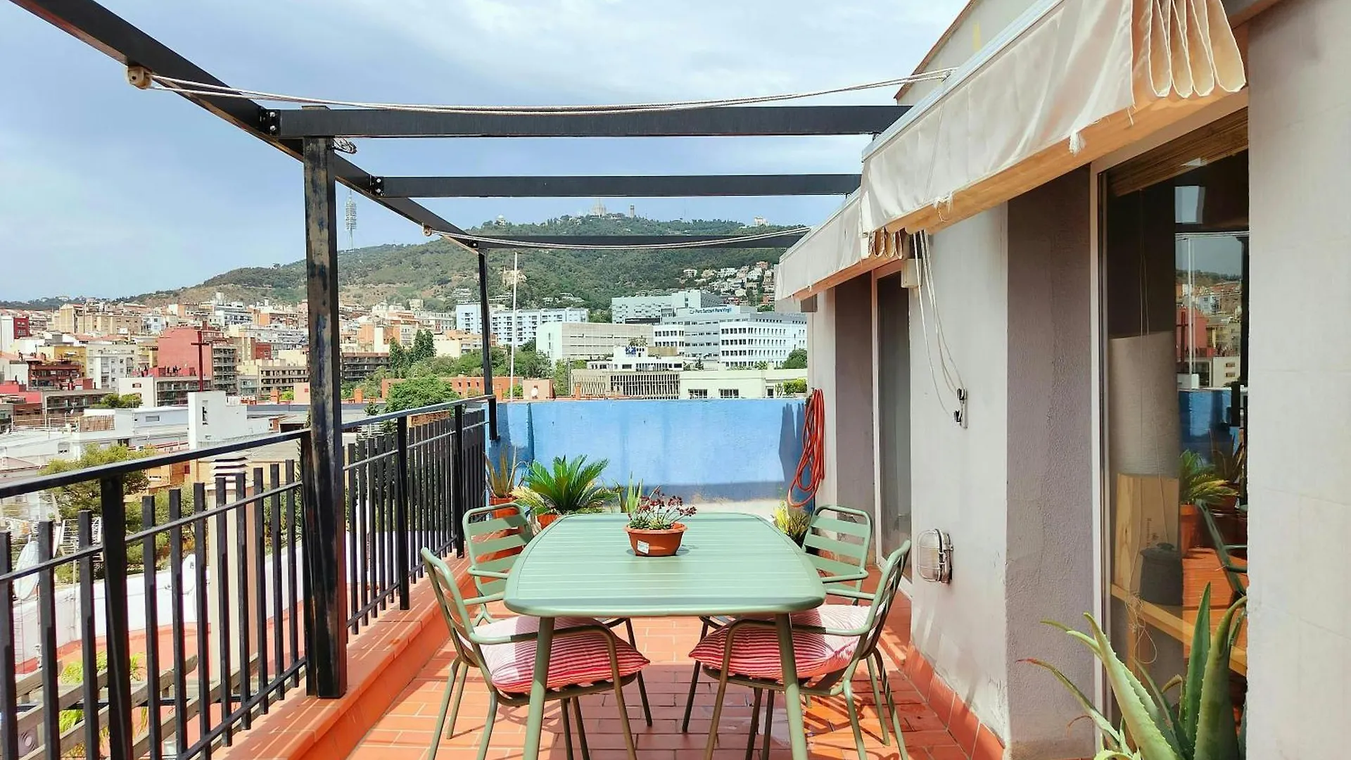 Amazing City Views & Terrace! Gracia - Parc Gueell Barcelona Spain