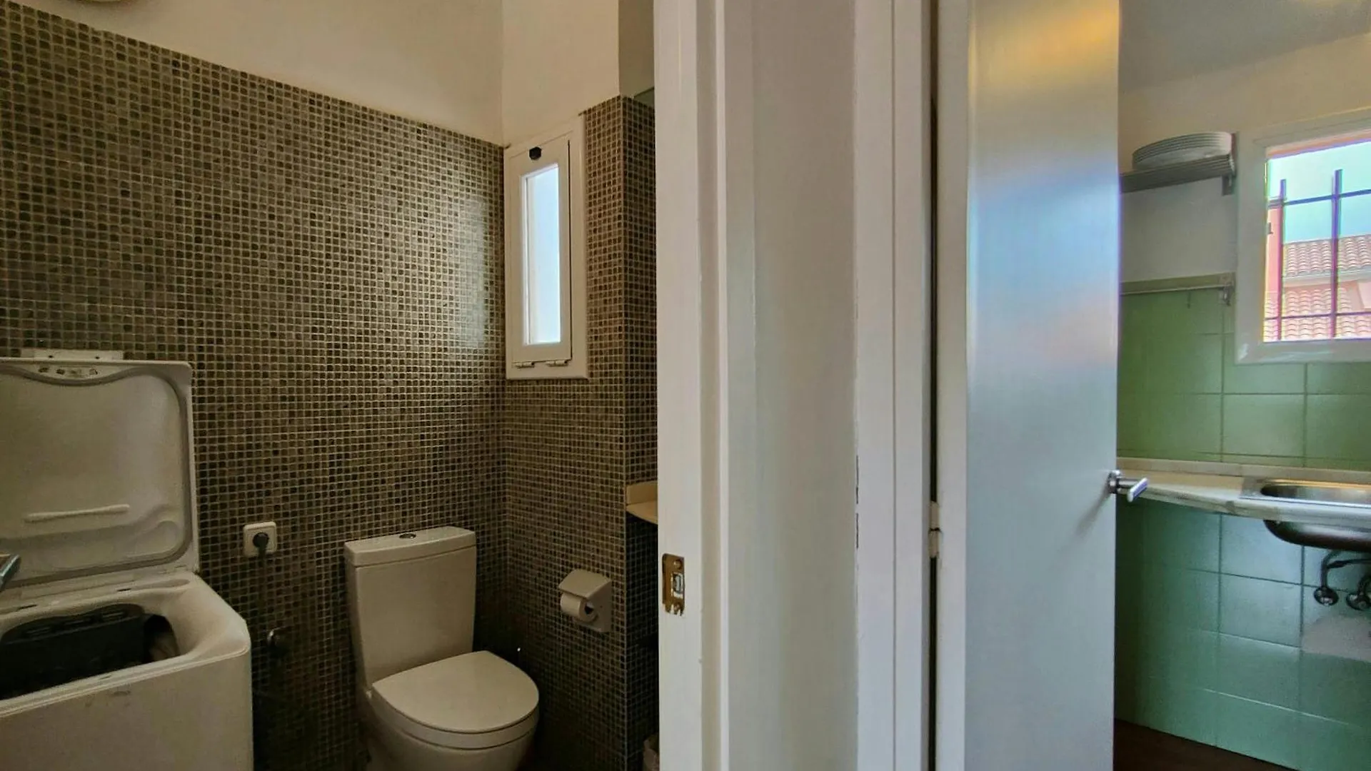 Amazing City Views & Terrace! Gracia - Parc Gueell Barcelona Apartment