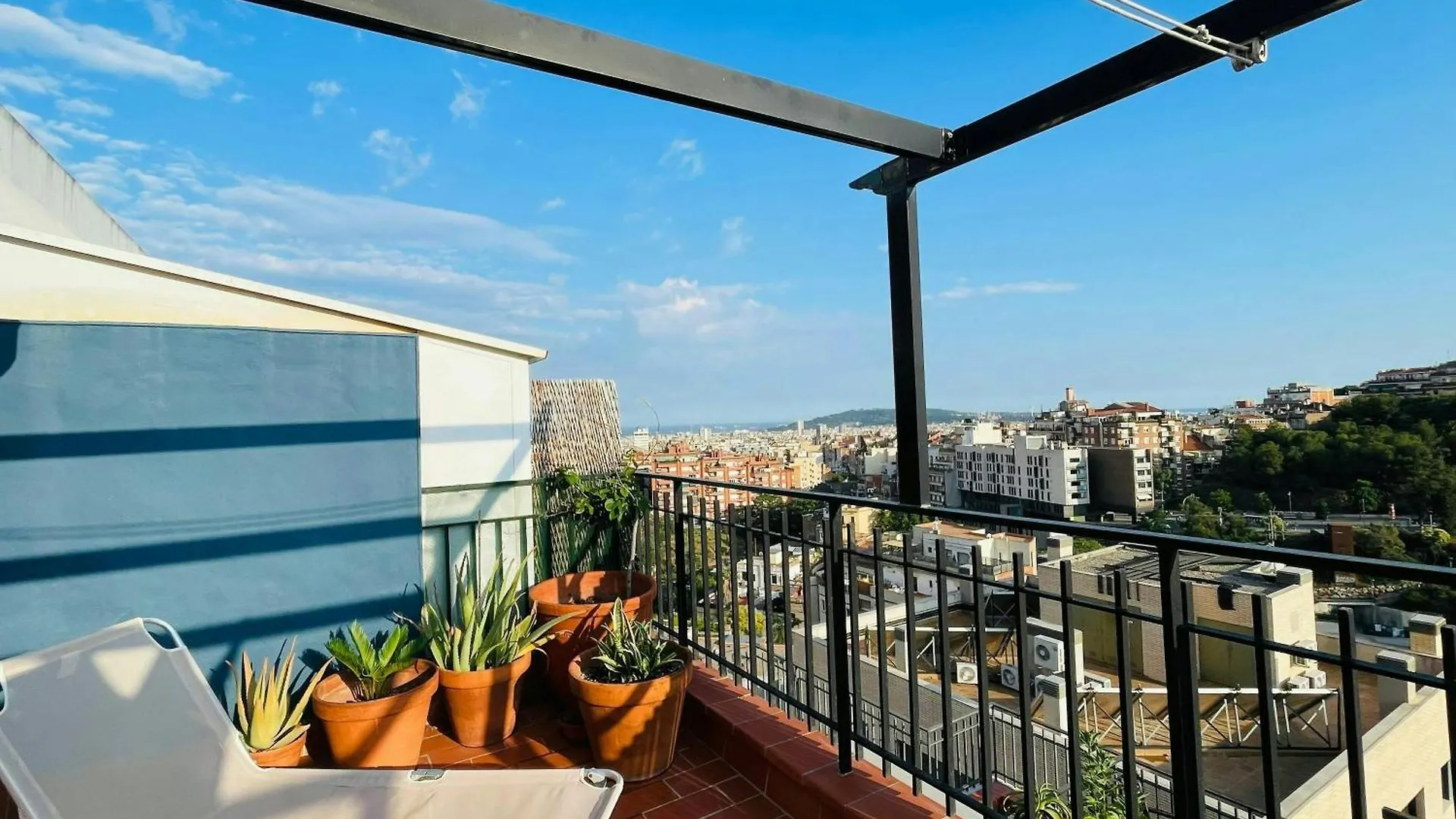 Amazing City Views & Terrace! Gracia - Parc Gueell Barcelona