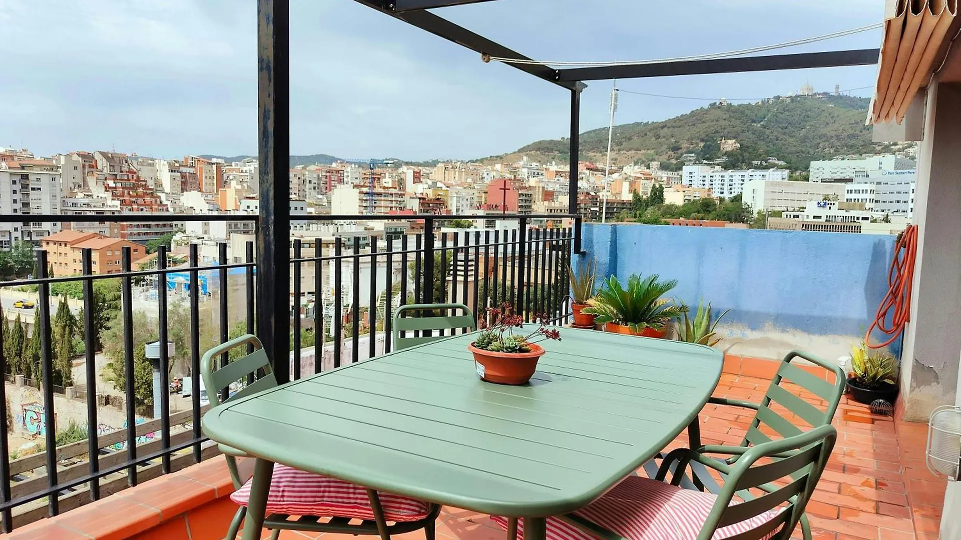 Amazing City Views & Terrace! Gracia - Parc Gueell Barcelona