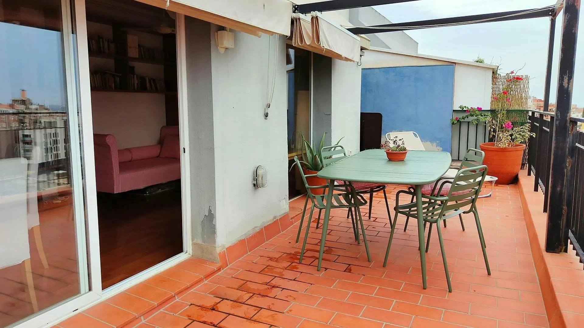 Apartment Amazing City Views & Terrace! Gracia - Parc Gueell Barcelona